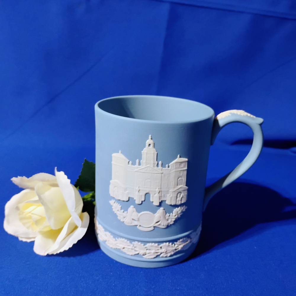 Classic Blue and White Architectural Mug